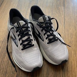 Brooks Adrenaline GTS Mens Size 11
